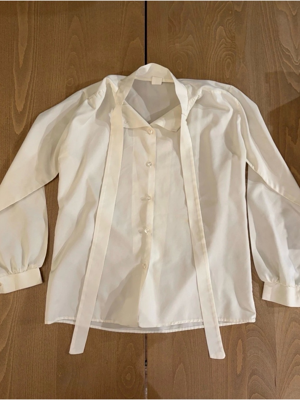 Vintage Ivory Colored Button-down Collared Long Sleeve Blouse Aprox Small